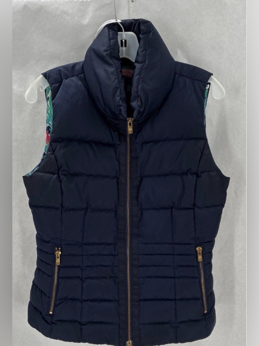 * Lilly Pulitzer Navy Quilted Down Puffer Vest SZ Medium *